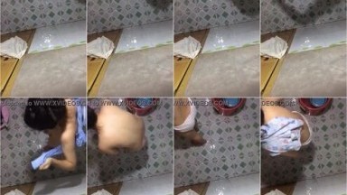 Bokep Ngintip Tetangga Kos Lagi Pipis - Bokep31
