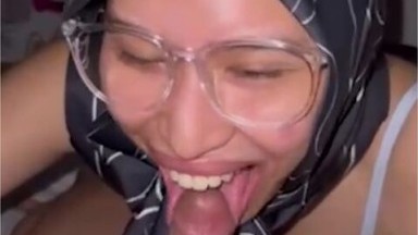 Bokep Indo Blowjob Nikmat Dari Pacar Cantik @Bjismythang - Bokepindoviral