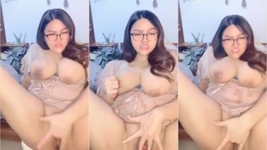 Mendesah Keenakan Cubit Uting Araa Toge Omek Hot51 - Colmeklink
