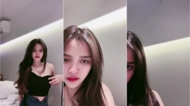 Hella Ayang Cantik Gigit Bibir Ebot Santuy ID 30012292 Mango - AVTub