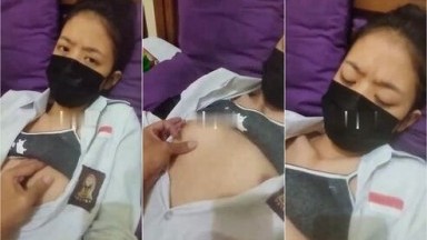 Bokep SMA Minta Uang Jajan Tambahan Ke Om-om - Bokep Indo